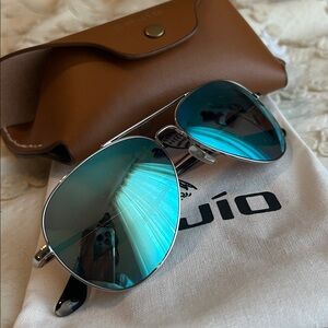 Bajio Aviator Sunglasses with Case